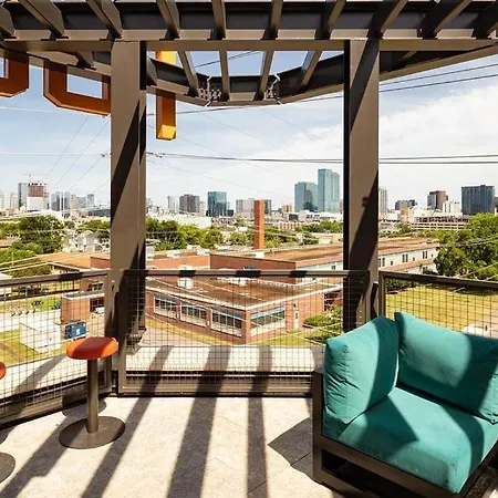 Landing At Abberly Foundry - 2 Bedrooms In Watkins Park *