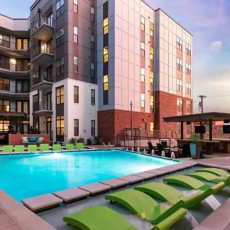 Landing At Abberly Foundry - 2 Bedrooms In Watkins Park *
