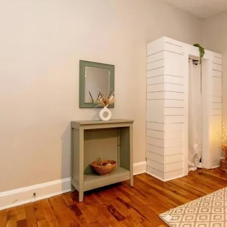 New 1 Mile To Downtown Hot Tub Free Park *