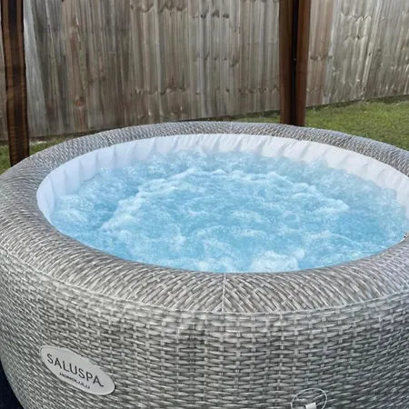 New 1 Mile To Downtown Hot Tub Free Park * Nashville