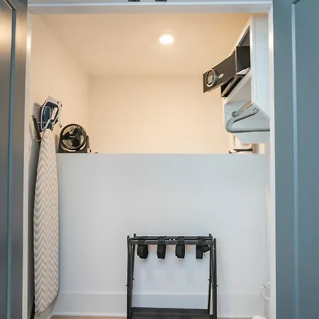 Fabulous Location Walk To Food & Bars Roof Deck * Nashville