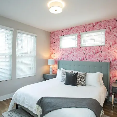 2 Miles To Broadway W Rooftop Deck Grill & Garage Holiday home Nashville