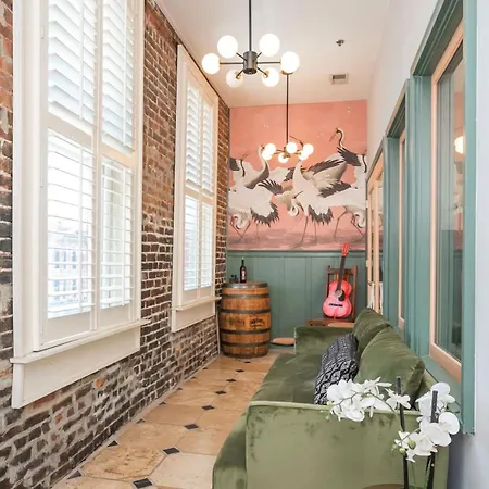 Broadway Penthouse Above Live Music & Bars * Nashville