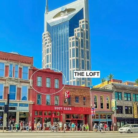 Broadway Penthouse Above Live Music & Bars * Nashville