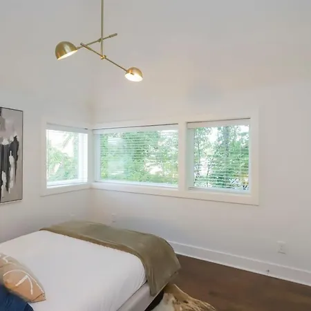 Stylish For 12 8th Ave South 6 Beds *