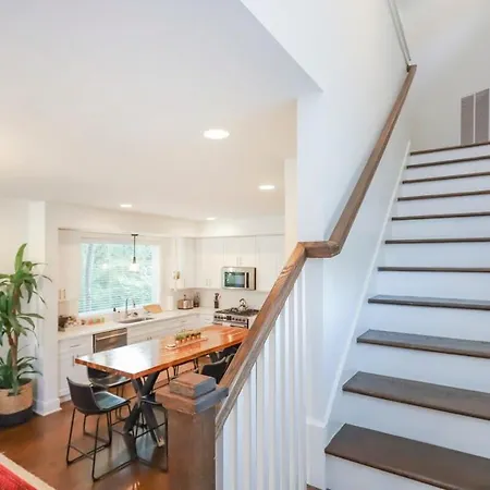 Stylish For 12 8th Ave South 6 Beds * Nashville