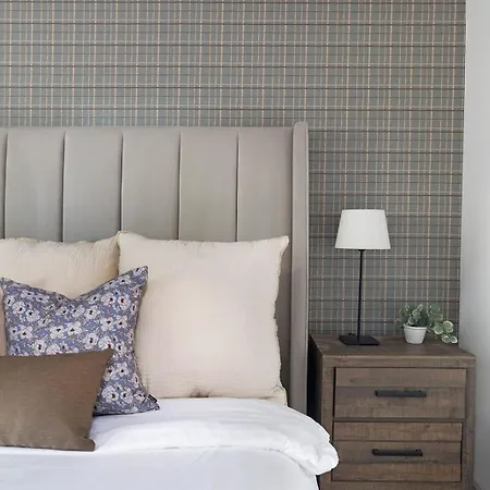Songbird - Cozy & Centrally Located Apartment