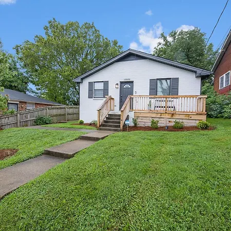 Songbird - Cozy & Centrally Located Apartment Nashville