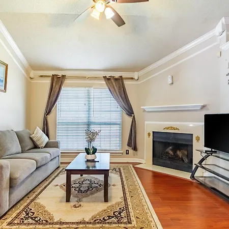 Charming 3br Antioch Retreat With Fireplace Holiday home