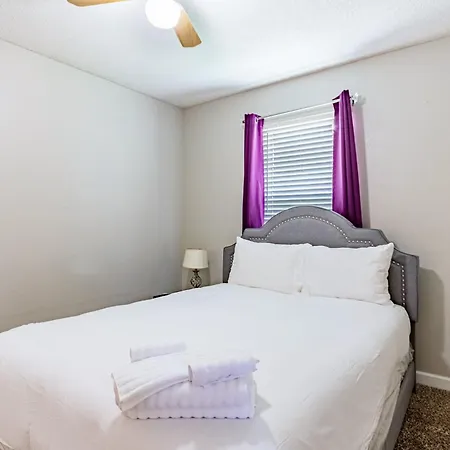 Charming 3br Antioch Retreat With Fireplace *
