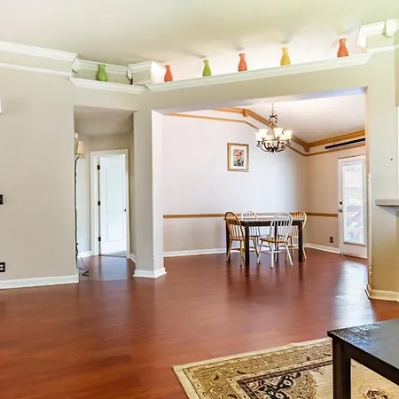Charming 3br Antioch Retreat With Fireplace * Nashville