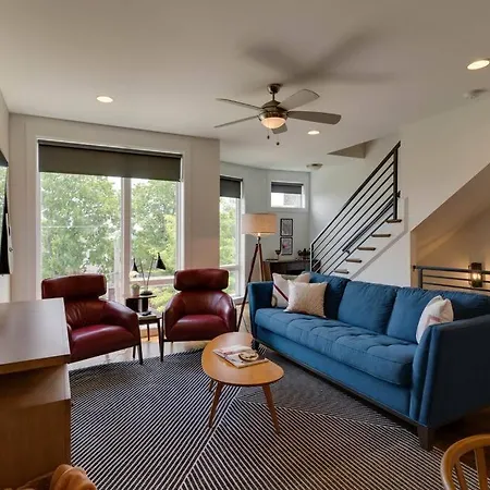 Holiday home Walkable Hotspot Bars Nearby Broadway Close *