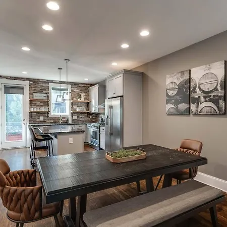 Broadway Bound 3br Perfect Weekend Getaway Holiday home Nashville