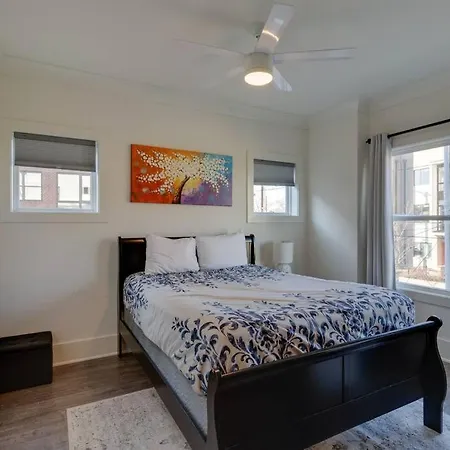 Spacious Only 2 Mi To Broadway Holiday home Nashville