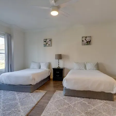 Spacious Only 2 Mi To Broadway Holiday home Nashville