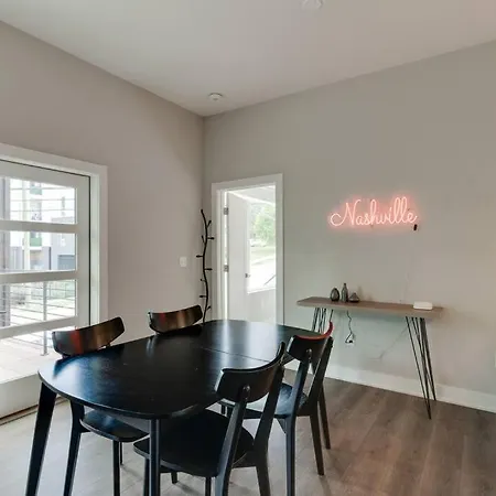 Spacious 2bd-close To Everything Apartment *