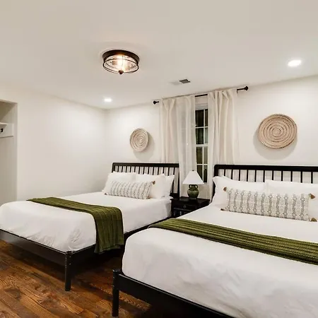 Newly Remodeled! Beautiful 3bd In East Nash!