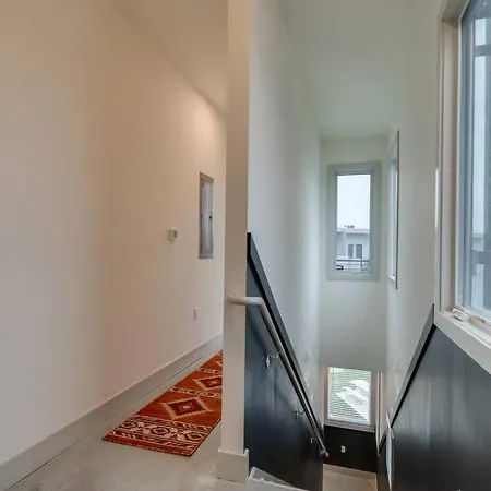 Chic Condo, 2mi To Downtown, Sleeps 8, By Geodis Apartment *