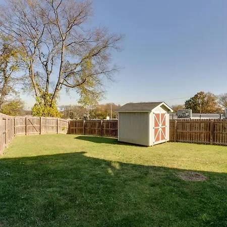3 Bedroom Home- Huge Yard For Pets 4 Miles To Broadway * Nashville