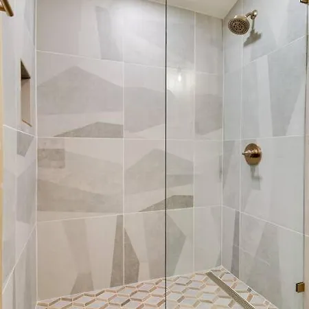 Mid Century Modern In East Nash! Apartment Nashville