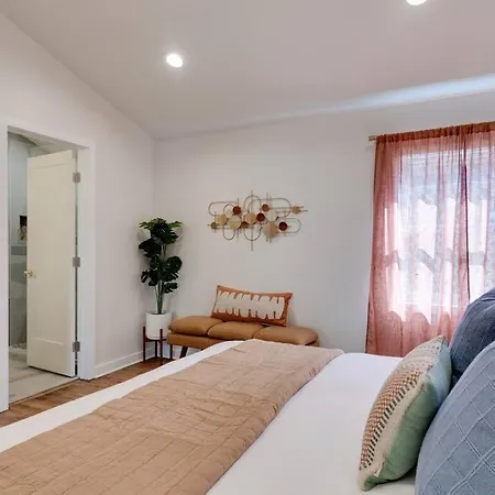 Mid Century Modern In East Nash! Apartment Nashville