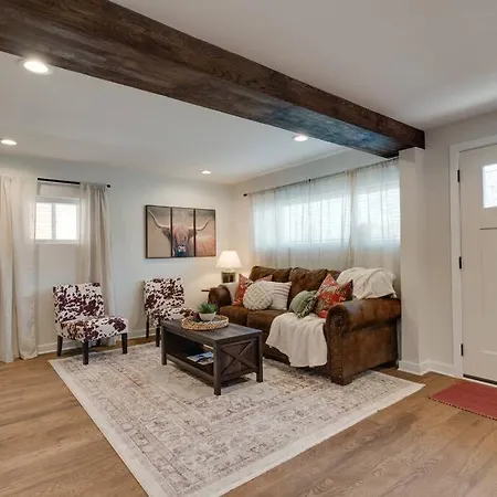 Apartment 4 Bdrm-4 Bath, Great For Groups, Perfect Location! Nashville