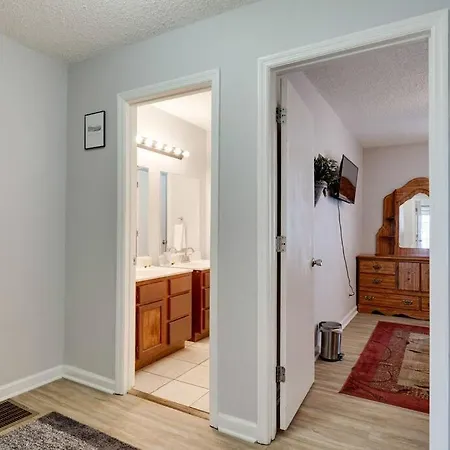 Lovely 2 Bdr With Balcony 2m To Broadway Apartment *