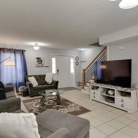 Lovely 2 Bdr With Balcony 2m To Broadway Apartment Nashville