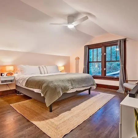 Bright In Hip East Walk To 5 Points - Only 2 Miles To Downtown * Nashville