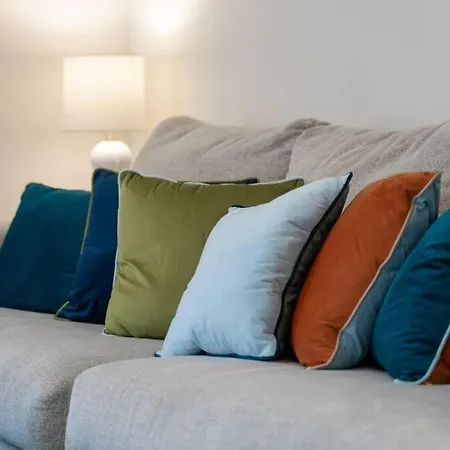 Apartment Urban Oasis Spacious King Bed Free Parking