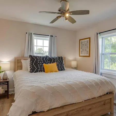 Bohemian Retreat Sleeps 6, Two Miles From Broadway! Apartment Nashville
