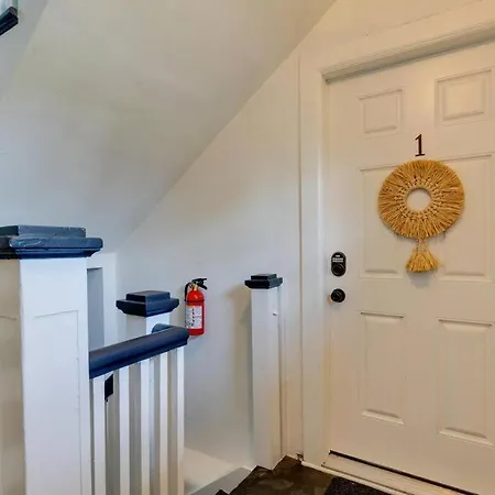 Southern Charmer Close To Broadway Sleeps 8 Nashville