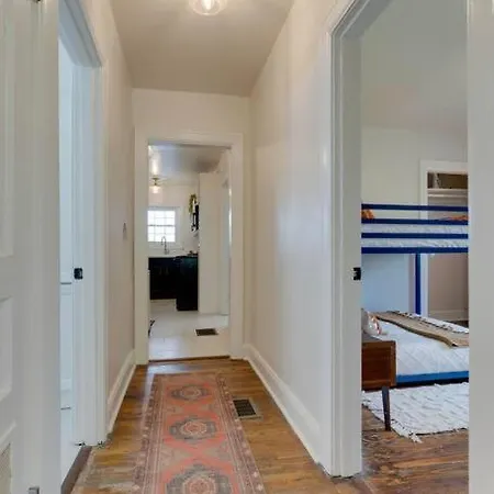 Southern Charmer Close To Broadway Sleeps 8 * Nashville