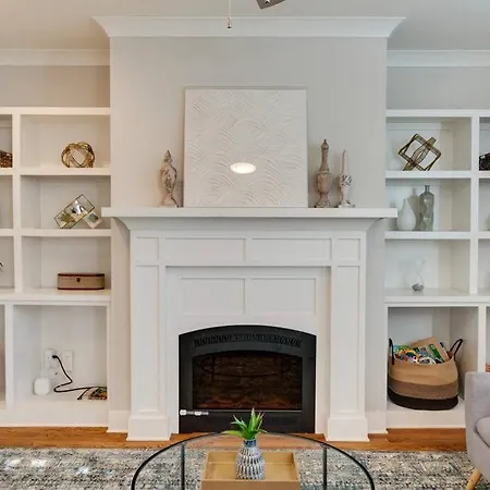 Holiday home 4bd Haven In The Nations, Walk To Bars And Restaurants! Minutes To Broadway! Nashville