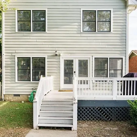 Holiday home Southern Charm Downtown, Walk To Farmers Market & *