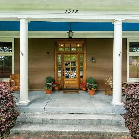 Holiday home Prime Location In 12south, Walkable To Shopping & Dining *