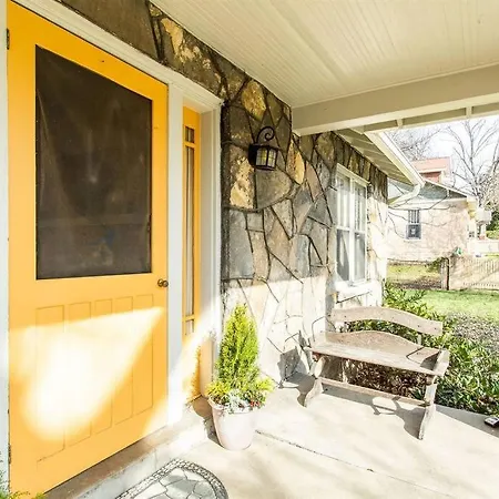 Deacon's House From The Tv Series, Nashville! Walk To Downtown! Holiday home Nashville