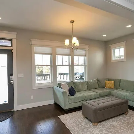 Views, Under 2mi Broadway, Gated Parking Nashville