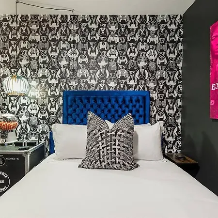 2 Side By Side Units, The Honky Tonk Party Pads, Parking Gym Pool Apartment *