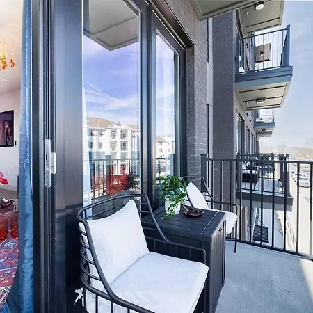Downtown Midtown Vanderbilt, Honky Tonk Party Pad 1, Parking Gym Pool Apartment
