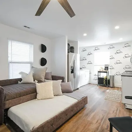 Holiday home Location Matters - Parking - Entertainment Nashville