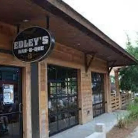 Summer End Sale Prime Location *