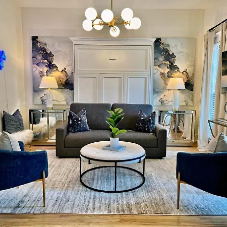 Summer End Sale Prime Location Holiday home Nashville