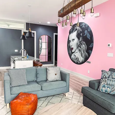 The Swift House - Music In East Nash Holiday home