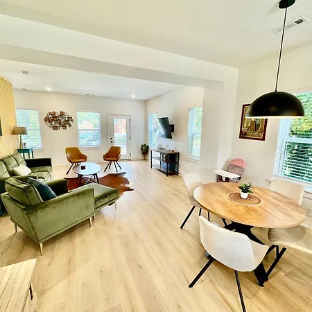 Holiday home 4br Game 6 Beds Family, Opry & Bway