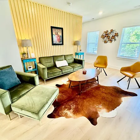 4br Game 6 Beds Family, Opry & Bway Holiday home *