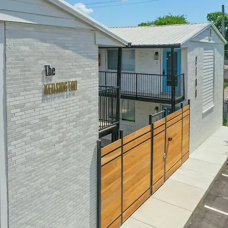 Nest- Contemporary Living Unit 2b Apts * Nashville
