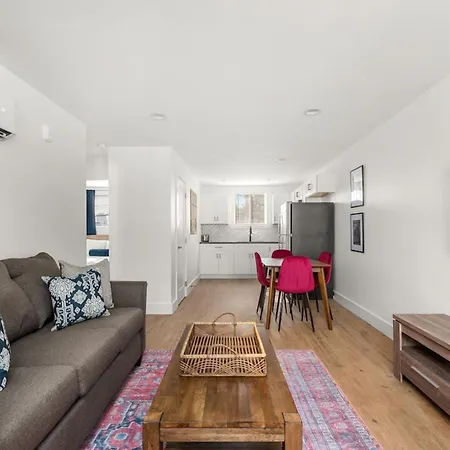 Apartment Nest- Contemporary Living Unit 2b Apts