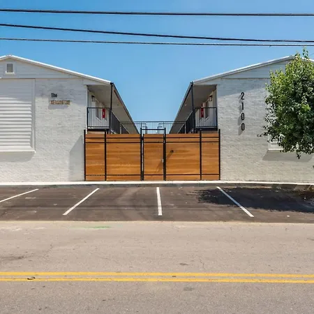 Apartment Living- A Stylish Escape Unit 6b Apts