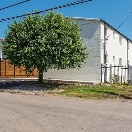 Apartment Living- A Stylish Escape Unit 6b Apts